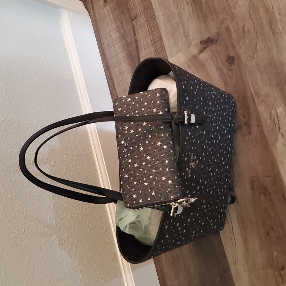 Micheal Kors Jet Set Charm Star Bag and Wallet